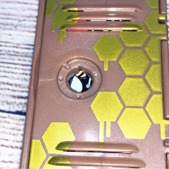 Disney Doorables Academy Surprise Locker Set- Special Edition Winnie the Pooh - Picture 7 of 9